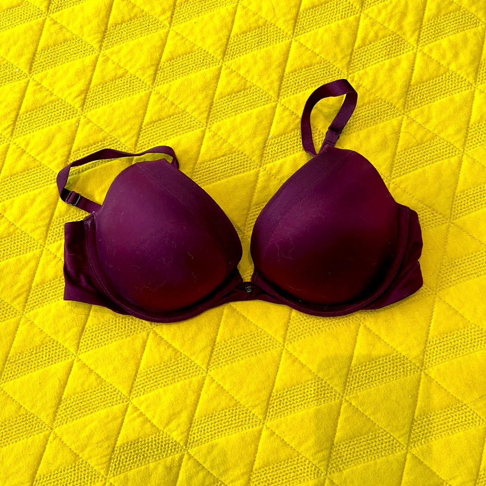 Victoria’s Secret Push Up Plunge Bra